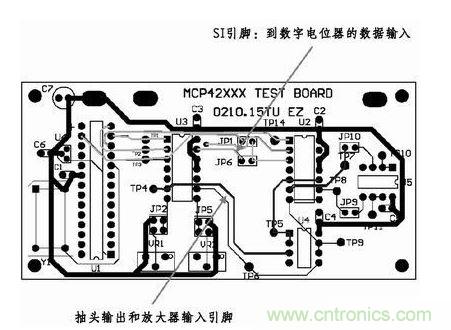 采用這種新的布線，將模擬線路和數(shù)字線路隔離開了。增大走線之間的距離，基本消除了在前面布線中造成干擾的數(shù)字噪聲。