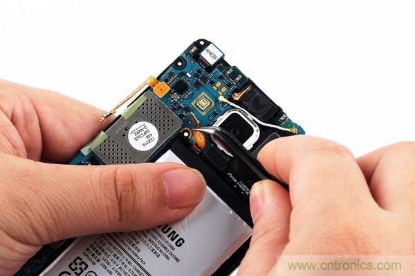 拆解狂魔荼毒新機三星金屬Galaxy A5，看槽點在何方？